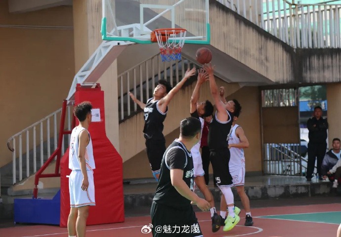 学青会上摘